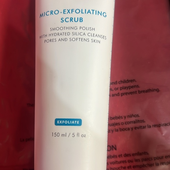 Skinceuticals - Picture 3 of 3